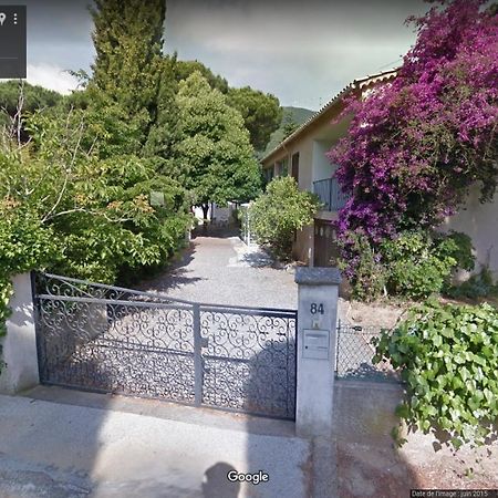 Appartement Classe 3 Etoiles Au 1Er Etage D'Une Maison Avec Jardin Dans Un Quartier Calme Cavalaire-sur-Mer Luaran gambar