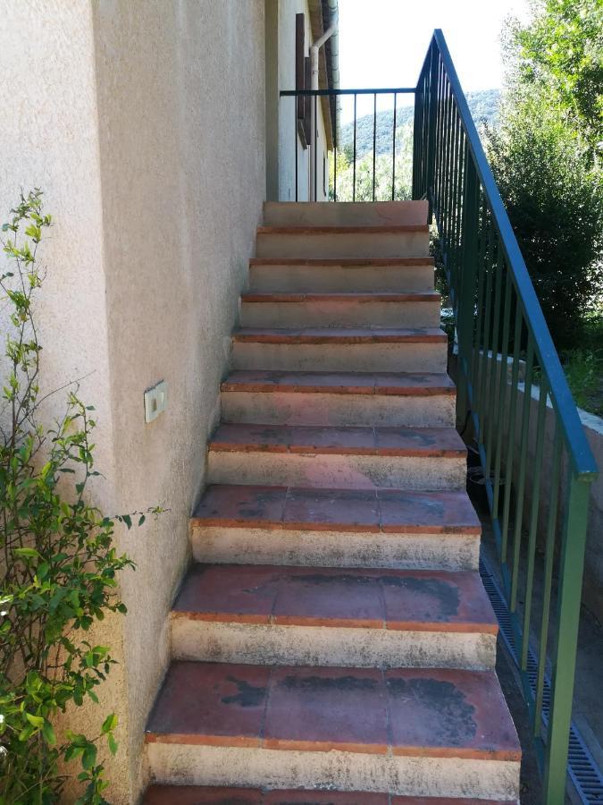 Appartement Classe 3 Etoiles Au 1Er Etage D'Une Maison Avec Jardin Dans Un Quartier Calme Cavalaire-sur-Mer Luaran gambar