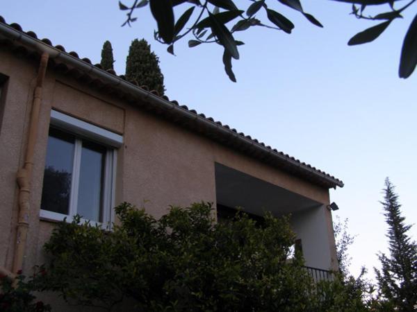 Appartement Classe 3 Etoiles Au 1Er Etage D'Une Maison Avec Jardin Dans Un Quartier Calme Cavalaire-sur-Mer Luaran gambar